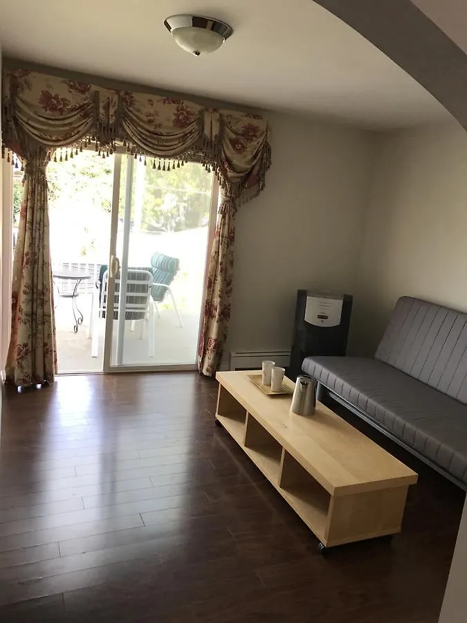 Your Sweet Home In Vancouver Bed and breakfast