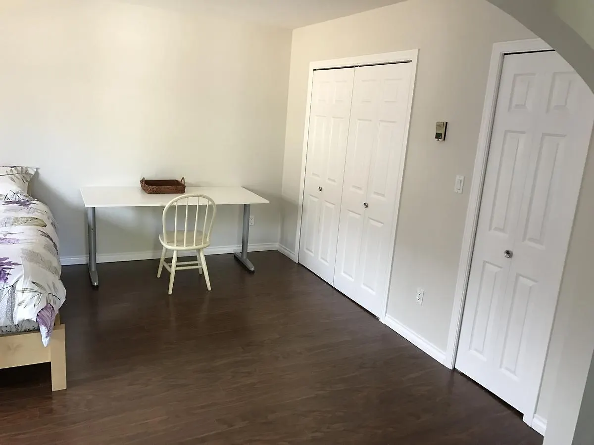 Your Sweet Home In Vancouver Bed and breakfast